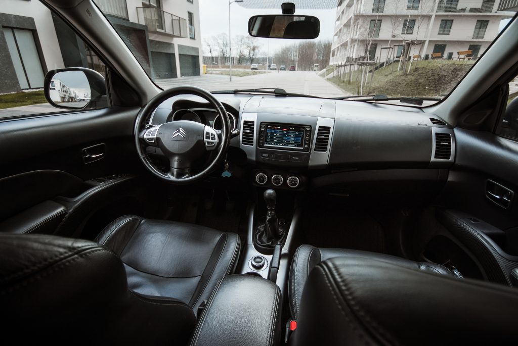 zdjęcia samochodów na sprzedaż warszawa