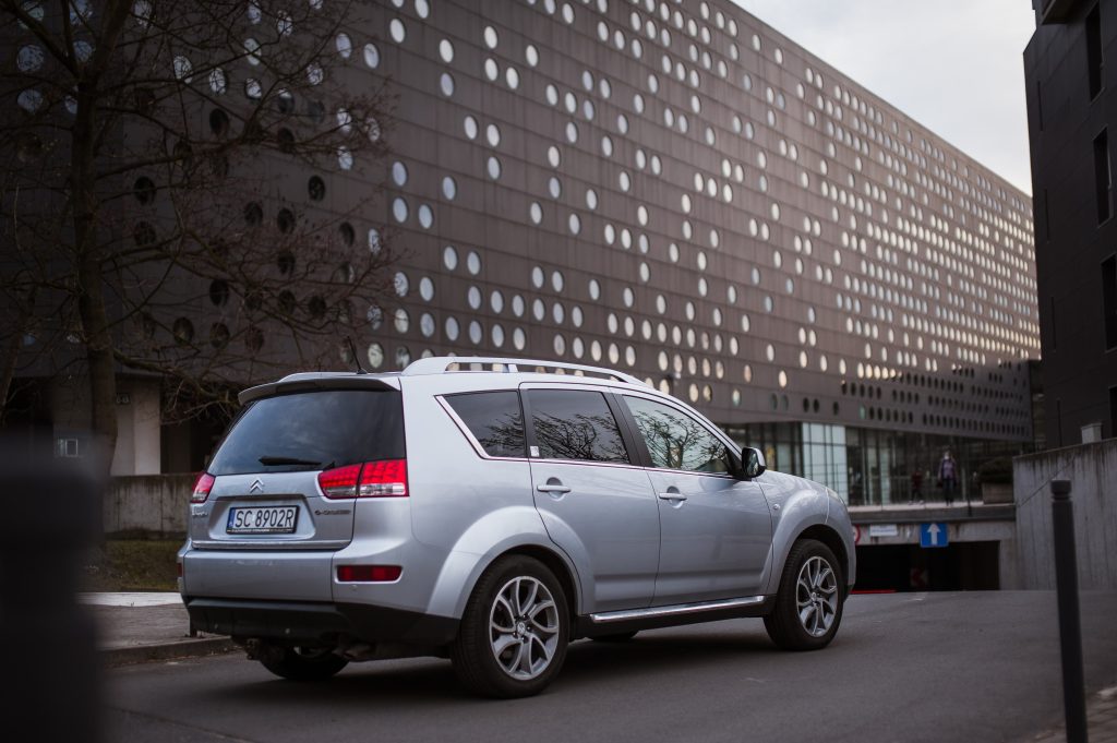 zdjęcia samochodów na sprzedaż warszawa