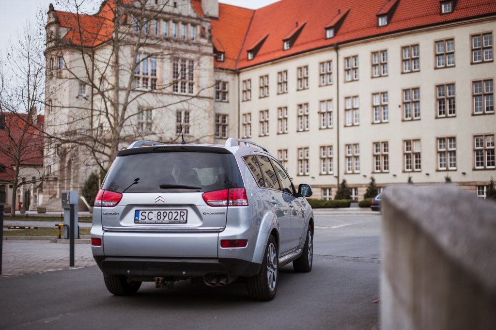 zdjęcia samochodów na sprzedaż warszawa