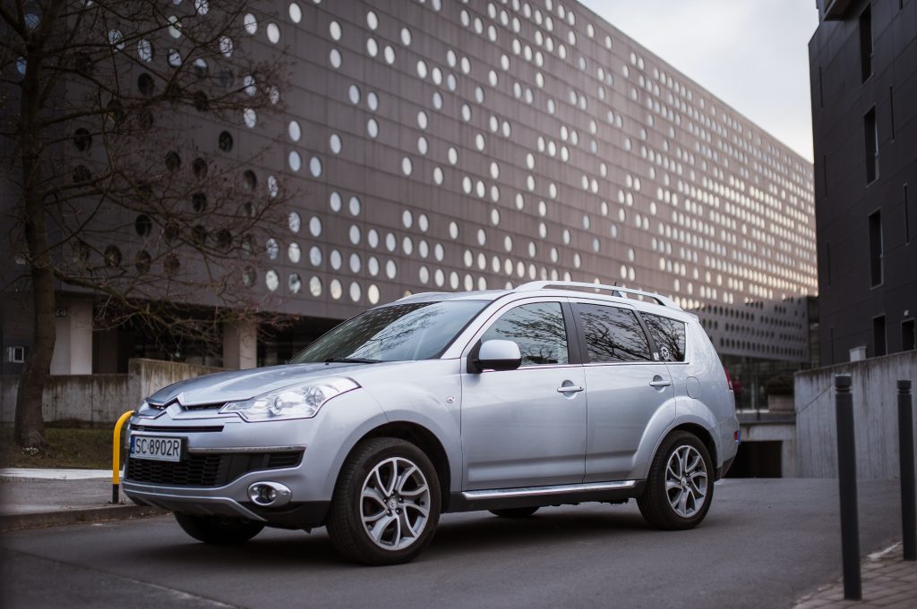 zdjęcia samochodów na sprzedaż warszawa