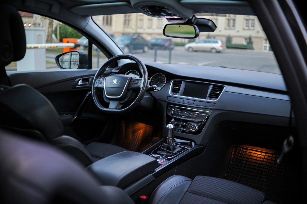 zdjęcia samochodów na sprzedaż warszawa