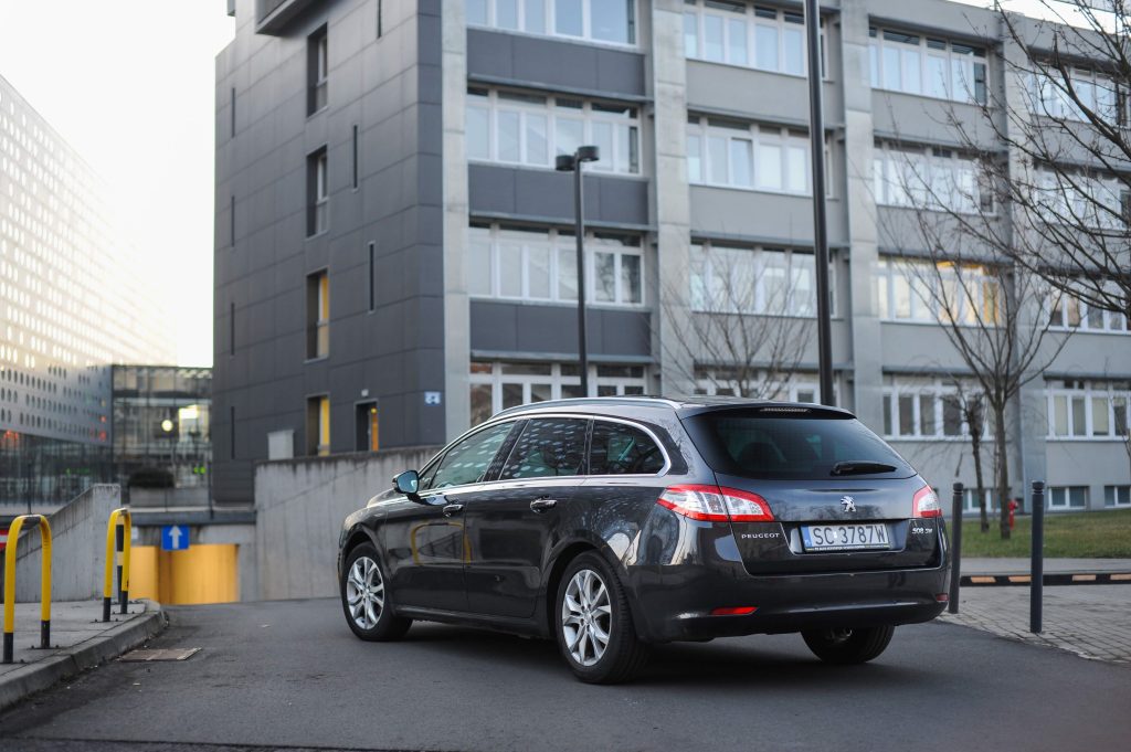 zdjęcia samochodów na sprzedaż warszawa