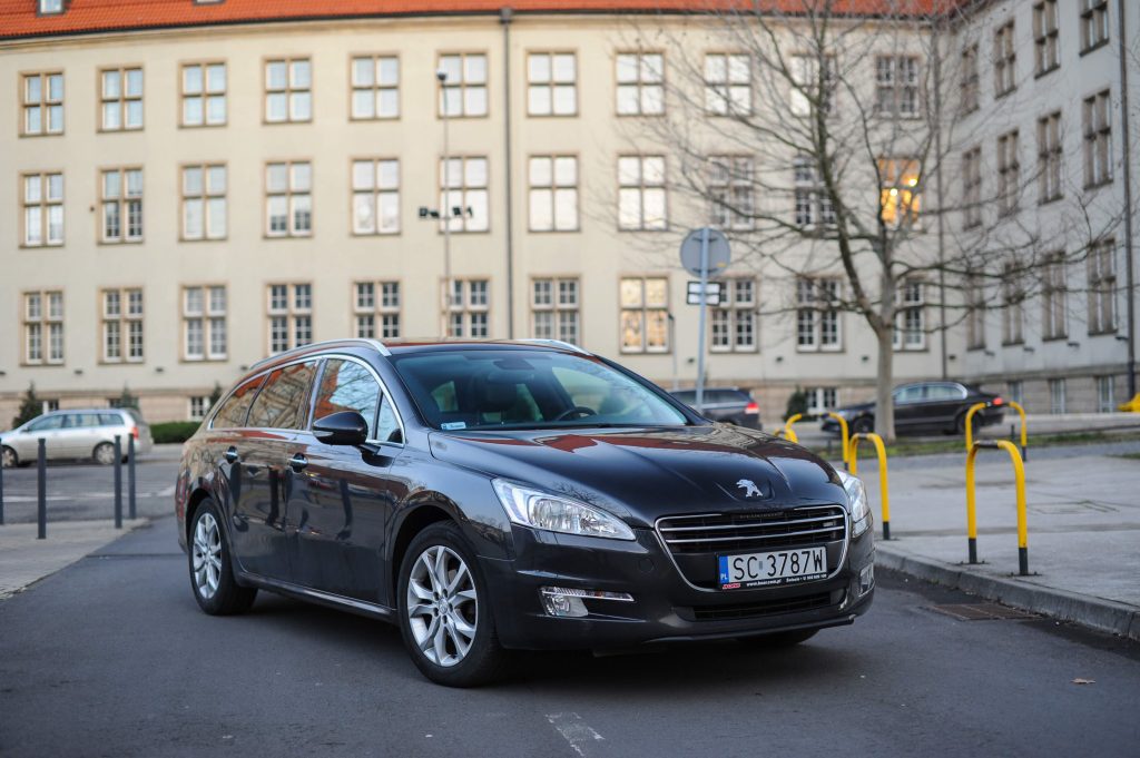 zdjęcia samochodów na sprzedaż warszawa