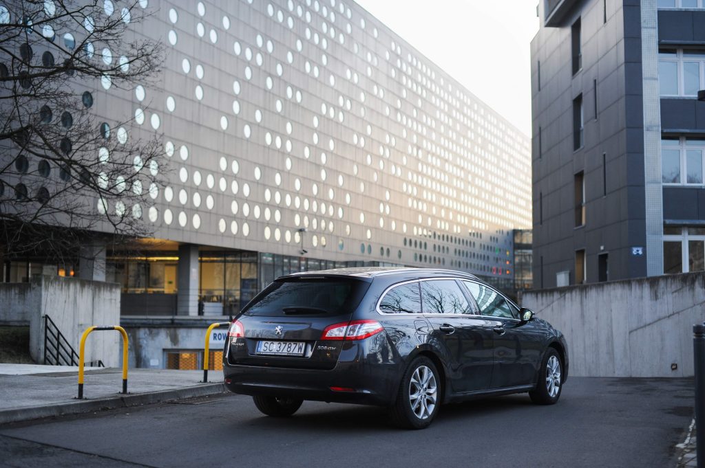 zdjęcia samochodów na sprzedaż warszawa