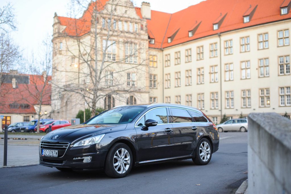 zdjęcia samochodów na sprzedaż warszawa